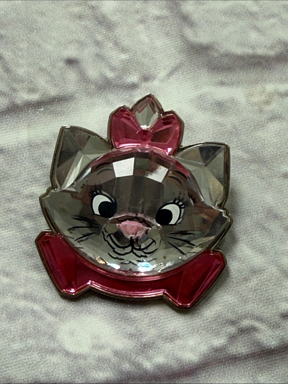 Disney aristocats Marie trading pin